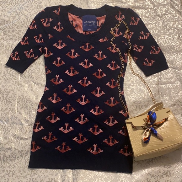 Anchor shirt.